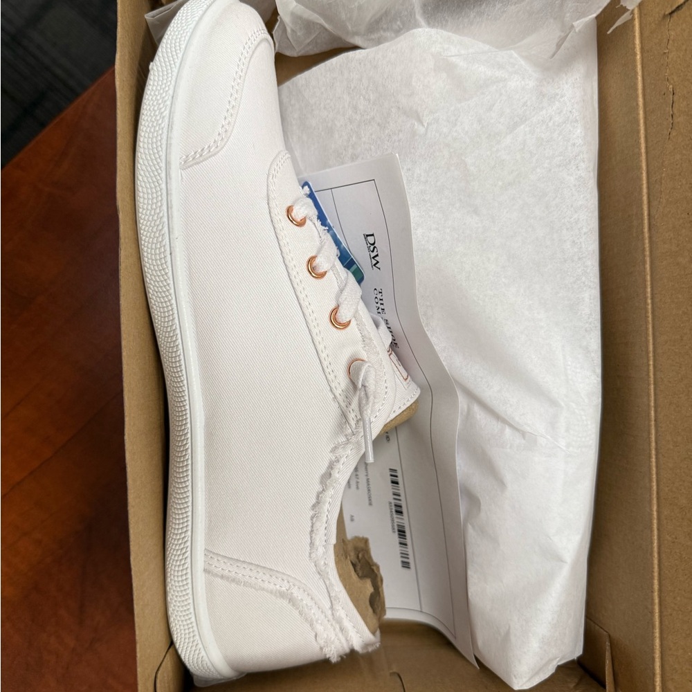 Bobs Skechers Women's White Canvas Sneakers